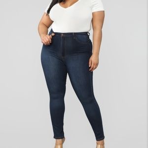 NWT Classic High Waist Skinny Jeans - Dark Denim